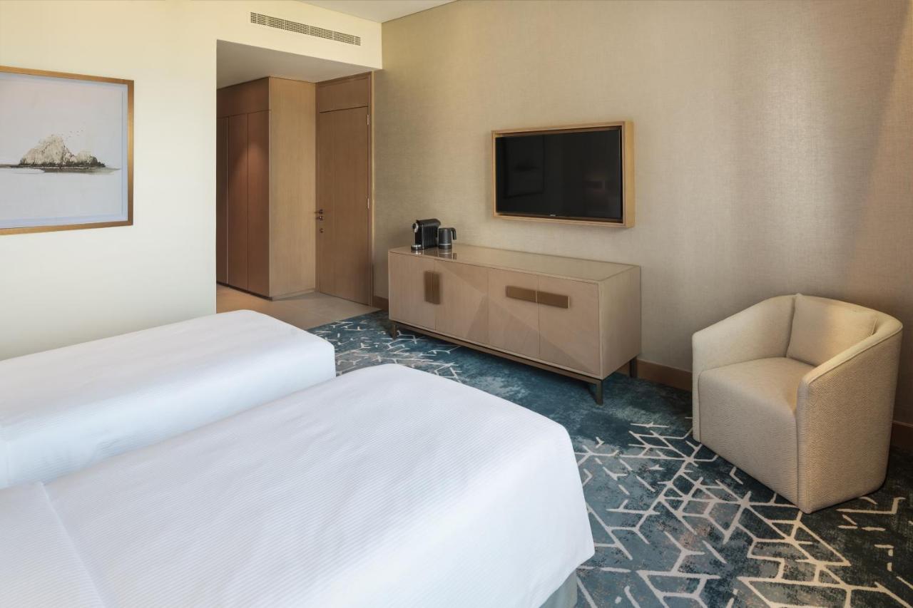 Palace Beach Resort Fudzsejra Kültér fotó Deluxe room